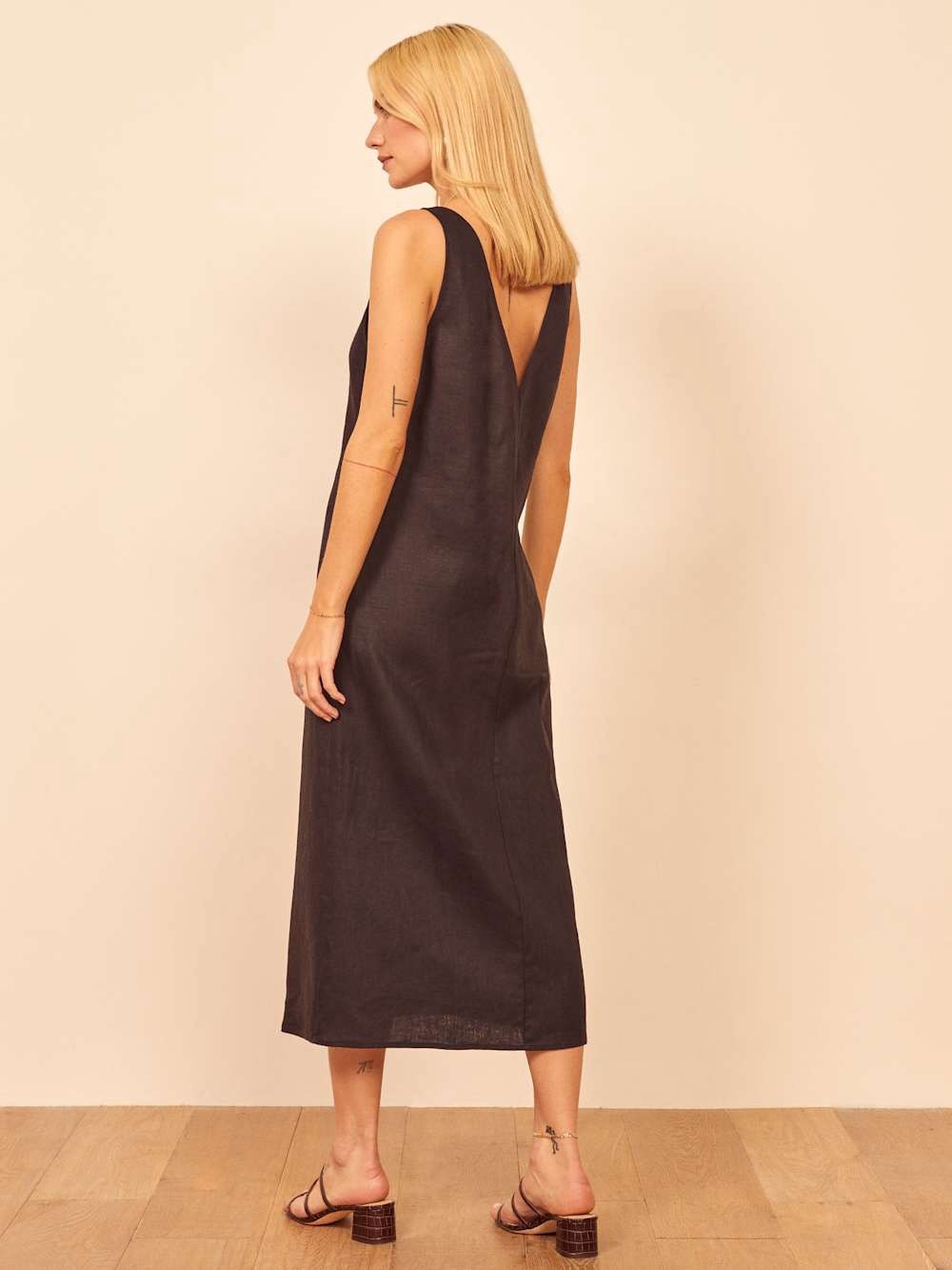 Reformation Black Linen Button-Front V-Neck Midi Dress - Picture 2 of 6